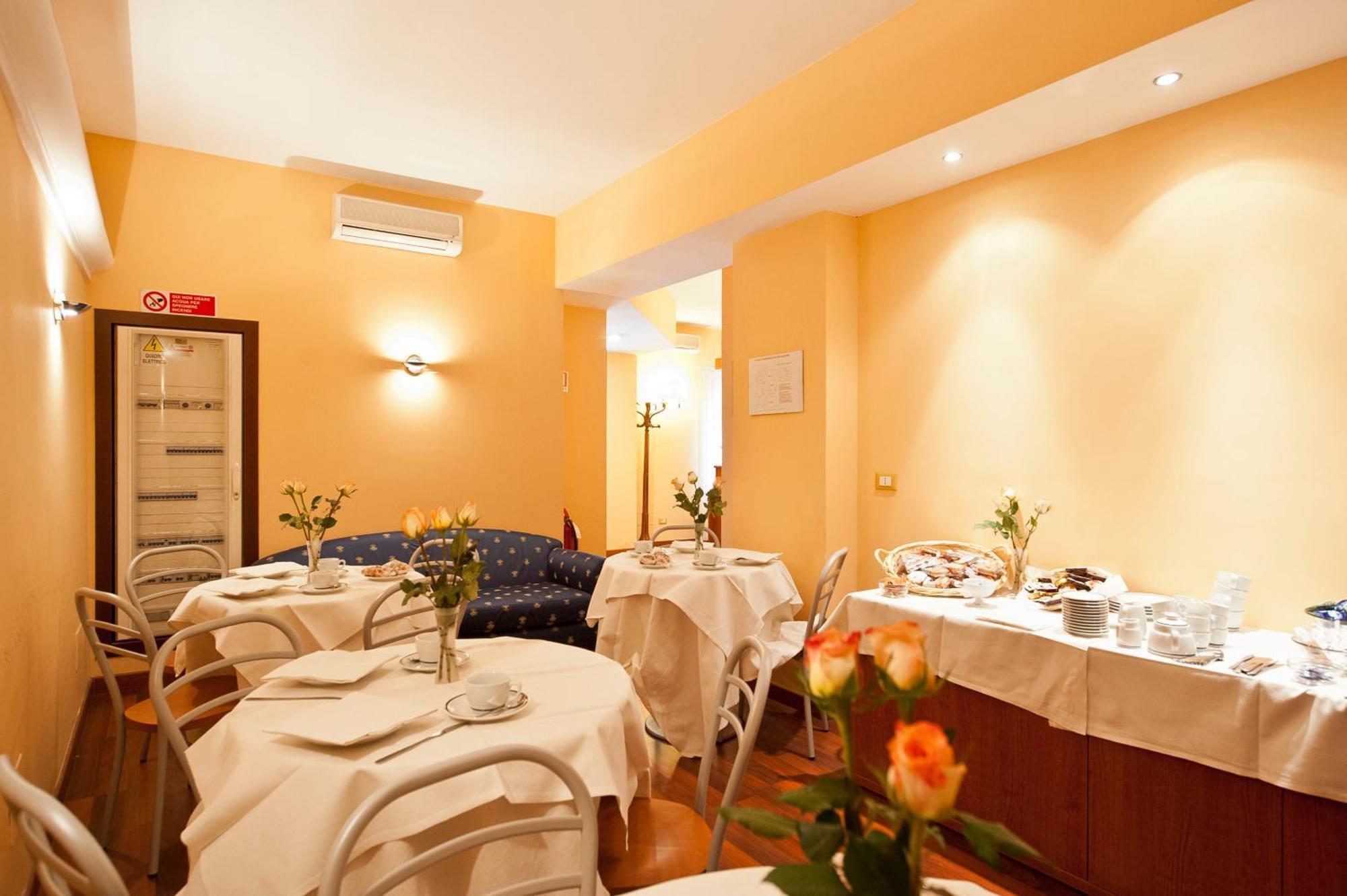 Hotel 4 Pini Рим Екстер'єр фото