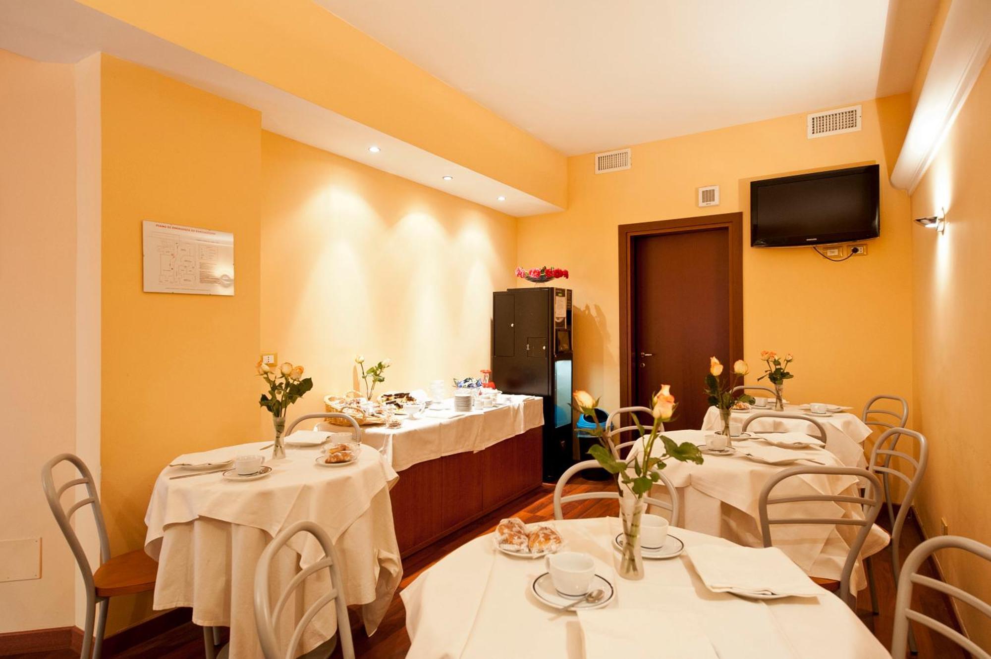 Hotel 4 Pini Рим Екстер'єр фото