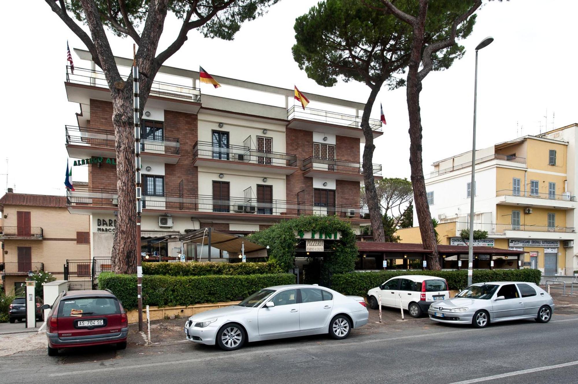 Hotel 4 Pini Рим Екстер'єр фото